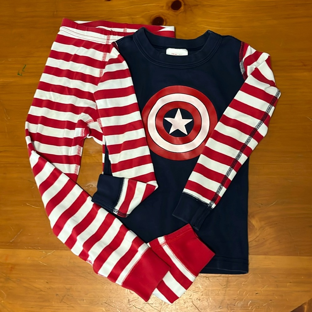 Hanna Andersson Marvel 110/5 Captain America pajama set